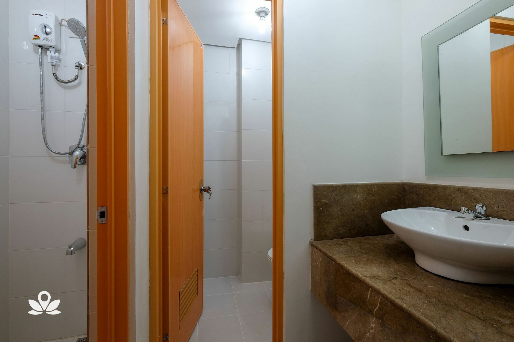 Zen Rooms Woodridge Mckinley Bgc Taguig Esterno foto